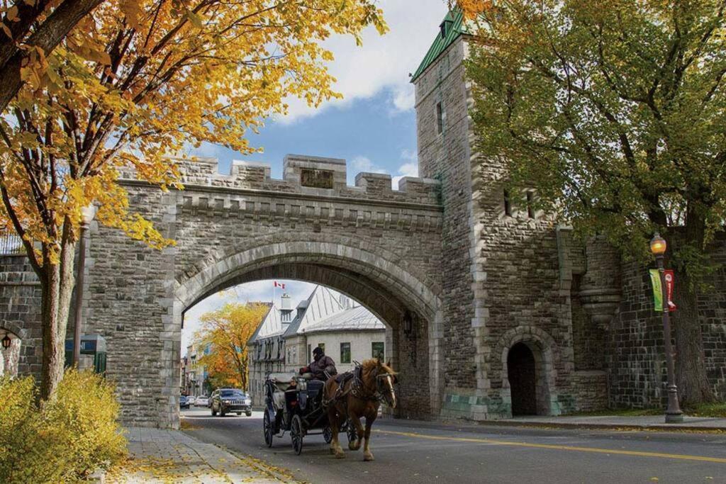 Generations Quebec Old City/ Parking/ Family 外观 照片