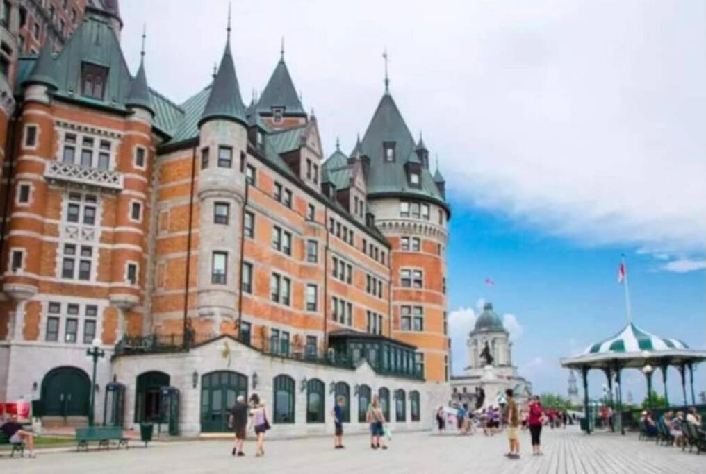Generations Quebec Old City/ Parking/ Family 外观 照片